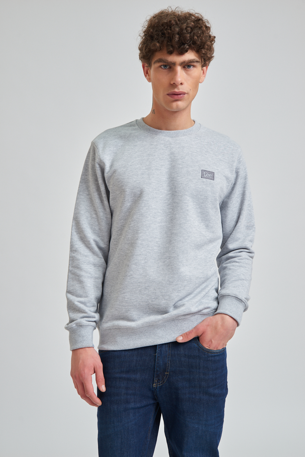 Buzo Embroidery Lee Rus