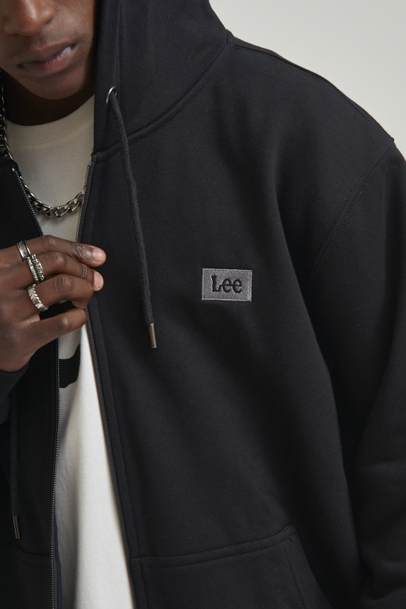 Zipthru Embroidery Lee