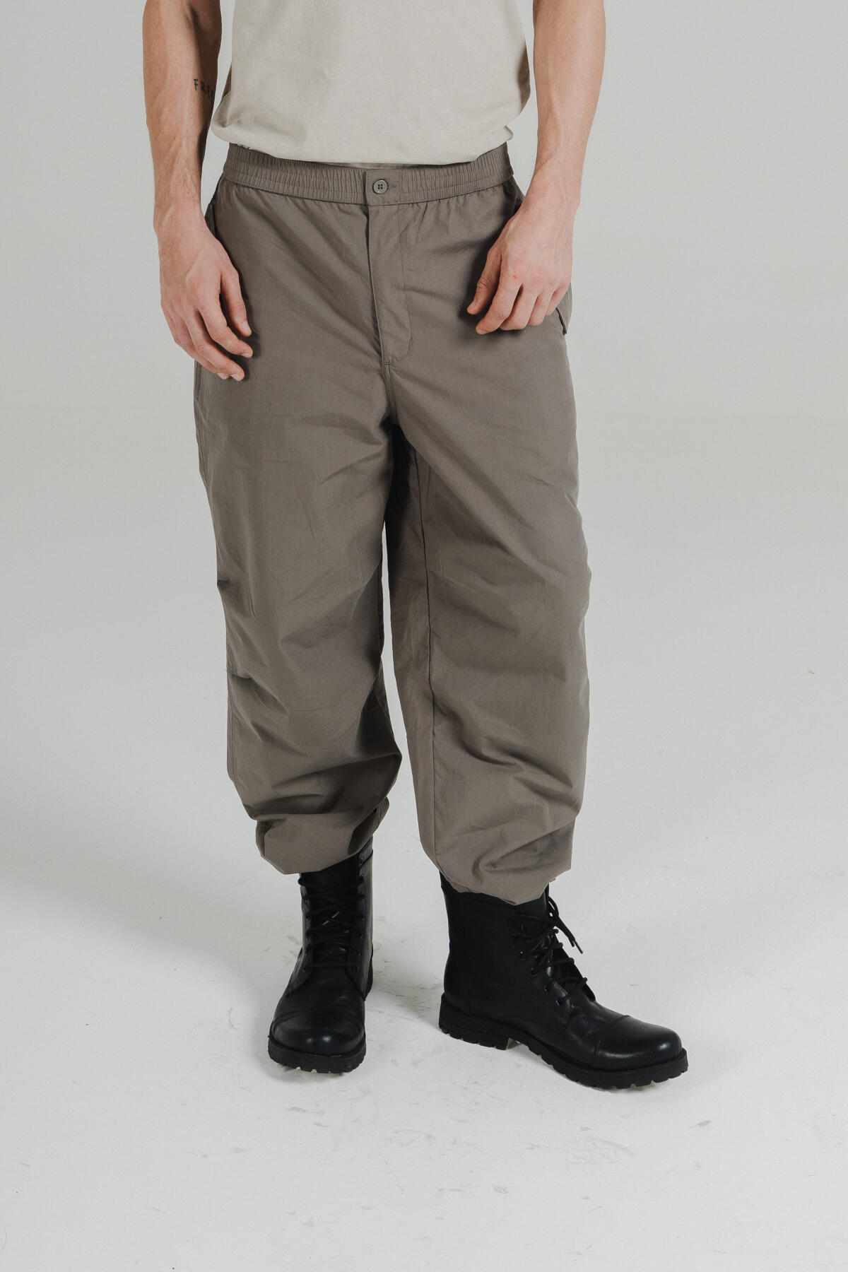 Parachute Pants Theo
