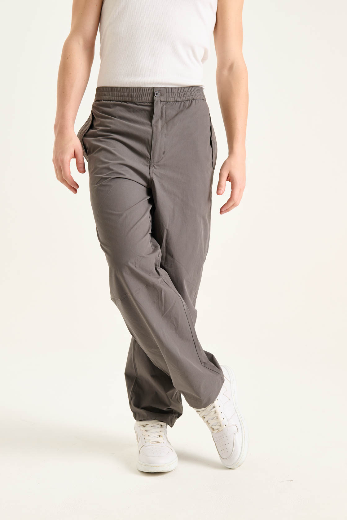 Parachute Pants Theo