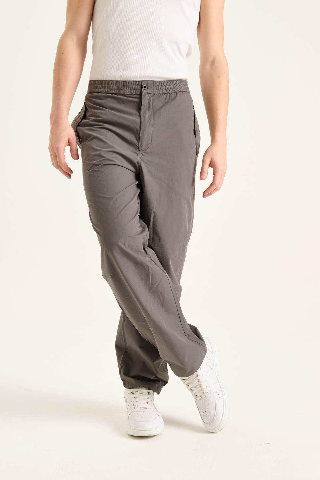 Parachute Pants Theo